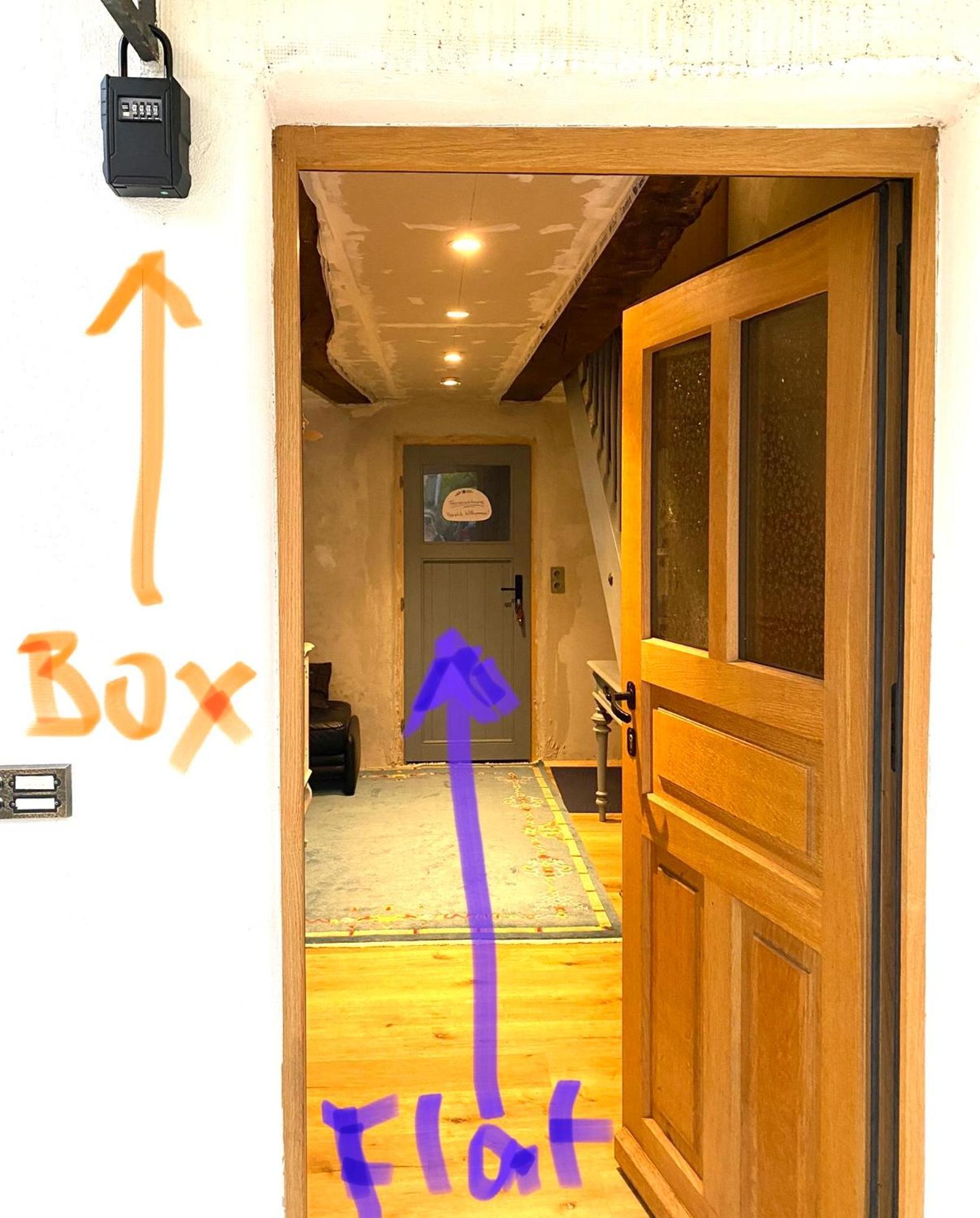 Ganze Wohnung - Erdgeschoss - Sehr Ruhig - Hundefreundlich - Regendusche - Bodenheizung - Kueche - Easy Check-In Mit Schluesselbox Nehren  Luaran gambar